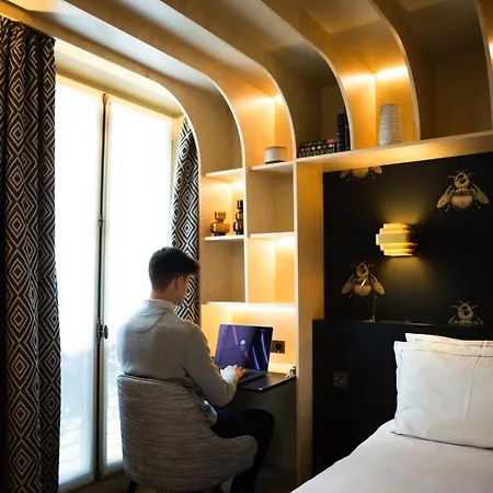 Bonsoir Madame Hotel 4*