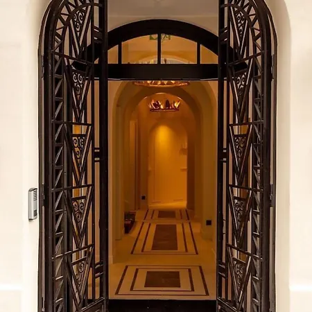 Bonsoir Madame 4* Paris