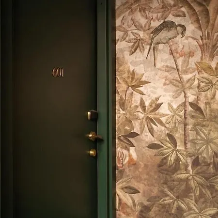 Hotel Bonsoir Madame