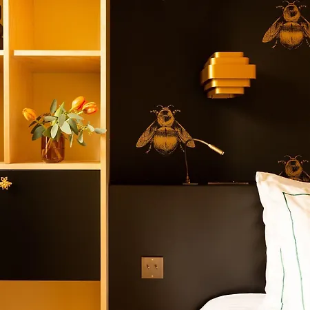 Bonsoir Madame Hotel 4*
