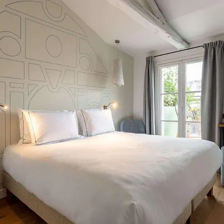 Hotel Bonsoir Madame 4*