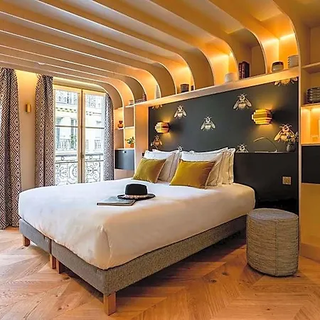 Bonsoir Madame Hotel