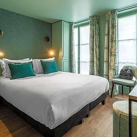 Bonsoir Madame Hotel