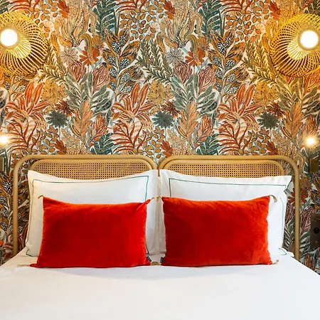 Bonsoir Madame Hotel 4*