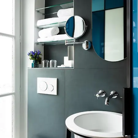 Bonsoir Madame Hotel 4*