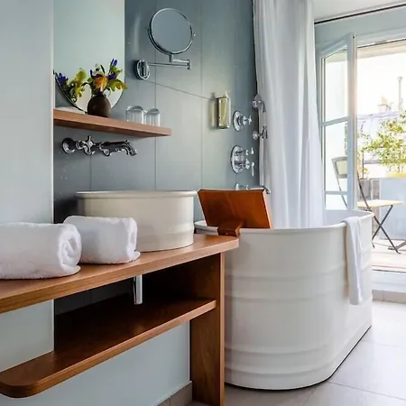 Bonsoir Madame Hotel Parijs