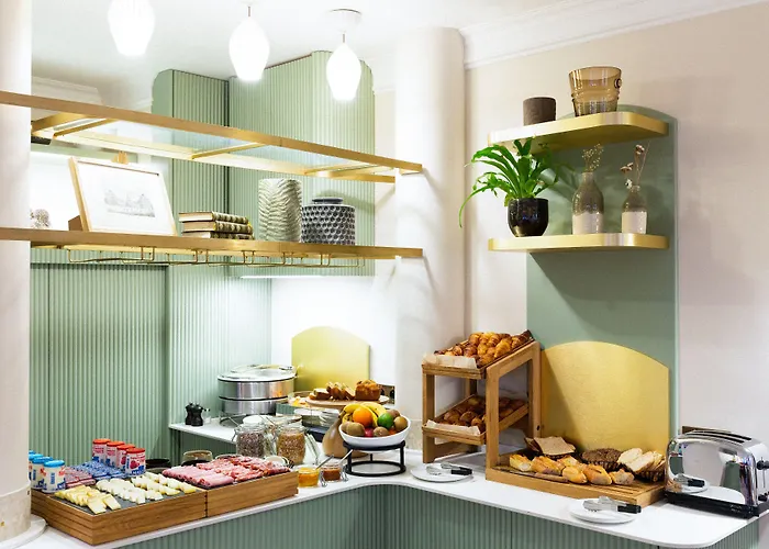 Hotel Bonsoir Madame 4*