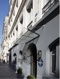 Bonsoir Madame Hotel